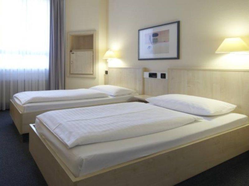 Rugs Hotel Augsburg City Экстерьер фото